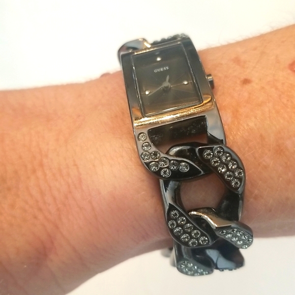 GUESS Ladies Chain Link Rhinestone Watch - Picture 5 of 8